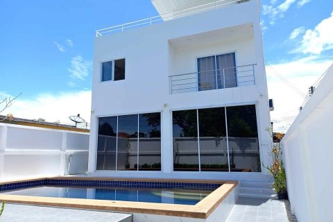 Villa in Pattaya, Thailand 4 bedrooms № 150953