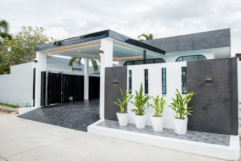 Вилла в Паттайе, Таиланд с 4 спальнями  № 150951 - фото 1