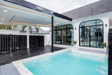 Вилла в Паттайе, Таиланд с 4 спальнями  № 150951 - фото 3