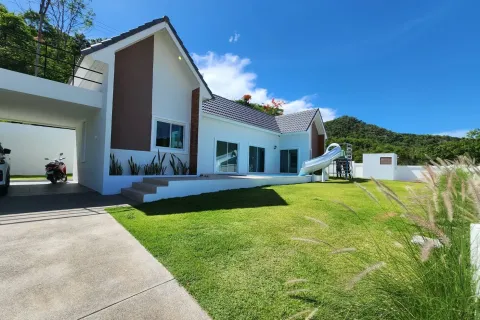 Дом в Хуа Хине, Таиланд с 4 спальнями  № 153381 - фото 1