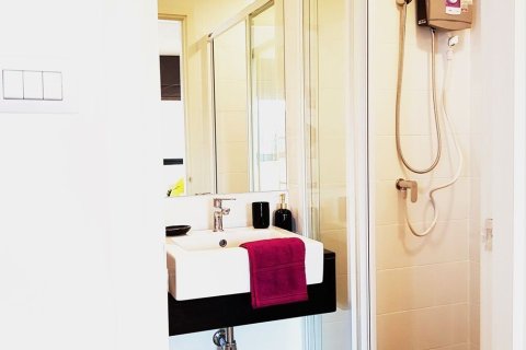 Studio dans le Condo à Bang Kho Laem, Bangkok, Thaïlande  № 163427 - photo 4