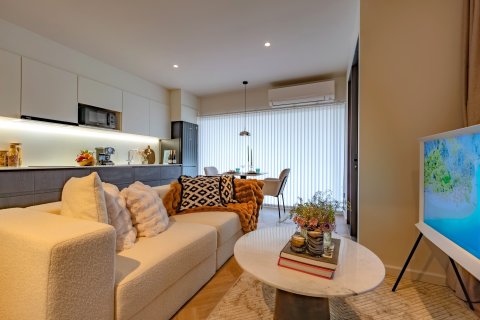 Condo in Phuket, Thailand, 2 bedrooms № 163430 - photo 2