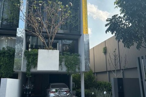 Townhouse in Suan Luang, Bangkok, Thailand 3 bedrooms № 148977 - photo 15