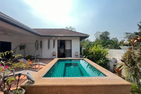 Casa de 4 dormitorios en Pattaya, Tailandia № 211338 - foto 20