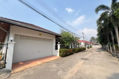 Casa de 4 dormitorios en Pattaya, Tailandia № 211338 - foto 21