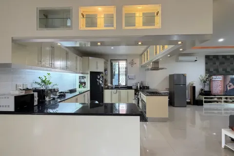 Casa de 4 dormitorios en Pattaya, Tailandia № 211338 - foto 30