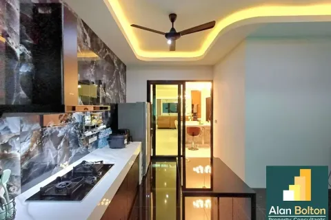 Casa de 3 dormitorios en Pattaya, Tailandia № 211342 - foto 10