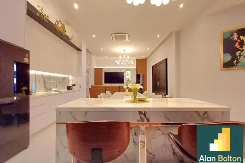 Casa de 3 dormitorios en Pattaya, Tailandia № 211342 - foto 7