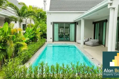 Casa de 3 dormitorios en Pattaya, Tailandia № 211341 - foto 2