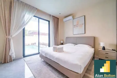 Casa de 6 dormitorios en Pattaya, Tailandia № 211339 - foto 11