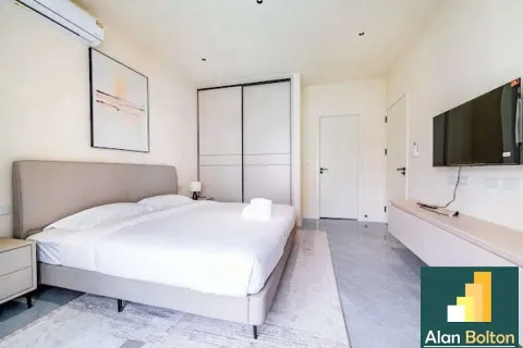 Casa de 6 dormitorios en Pattaya, Tailandia № 211339 - foto 4