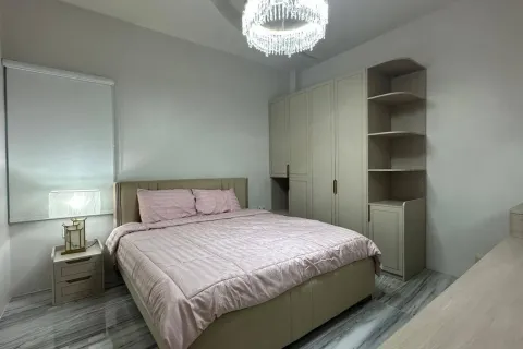 Casa de 4 dormitorios en Pattaya, Tailandia № 211337 - foto 18