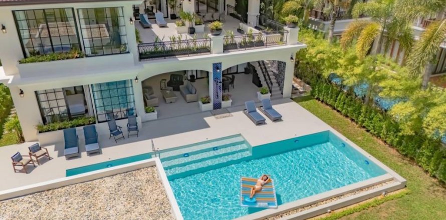 Villa à Bang Tao, Thaïlande 8 chambres № 157816