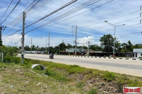 Land in Pa Klok, Thailand 24000 sq.m. № 194296 - photo 5