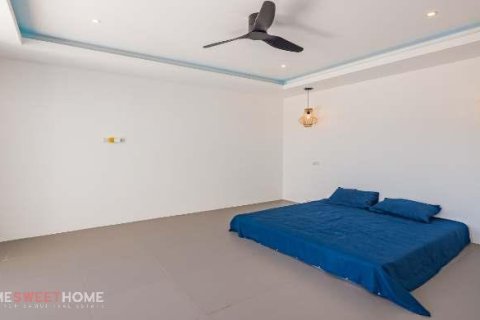 Villa in Ko Samui, Thailand 3 bedrooms № 179934 - photo 7