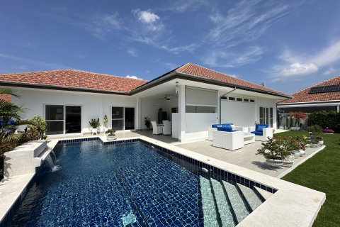 Villa in Hua Hin, Thailand 4 bedrooms № 164545