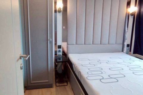 Studio dans le Condo à Watthana, Bangkok, Thaïlande  № 164544 - photo 8