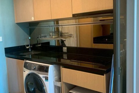 Studio dans le Condo à Watthana, Bangkok, Thaïlande  № 164544 - photo 7