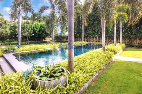 House in Pattaya, Thailand 3 bedrooms № 195887 - photo 7
