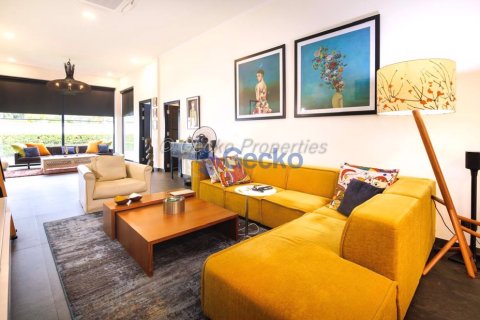 House in Pattaya, Thailand 3 bedrooms № 195887 - photo 9