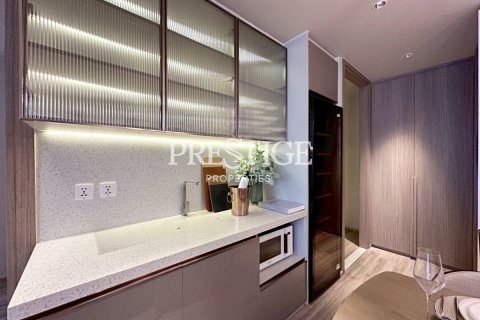 Condo in Pattaya, Thailand, 3 bedrooms № 197816 - photo 9