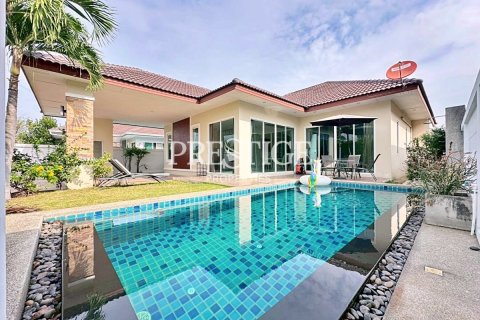 House in Pattaya, Thailand 3 bedrooms № 197817