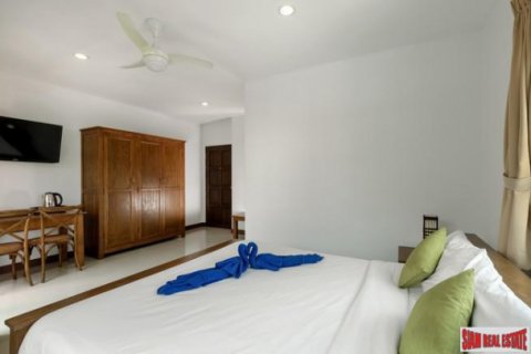 Apartment in Patong, Thailand 25 bedrooms № 134357 - photo 11