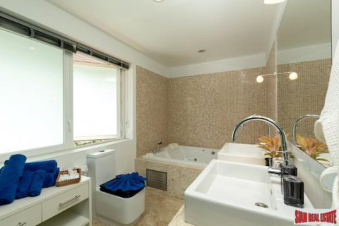 Apartment in Patong, Thailand 25 bedrooms № 134357 - photo 19