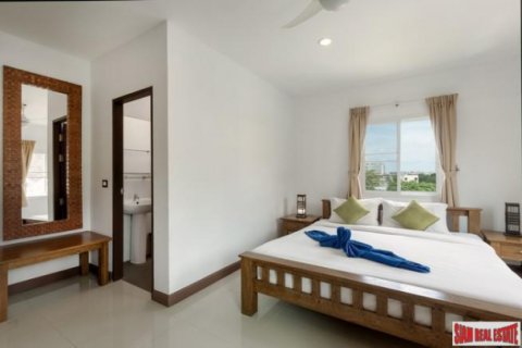 Apartment in Patong, Thailand 25 bedrooms № 134357 - photo 12