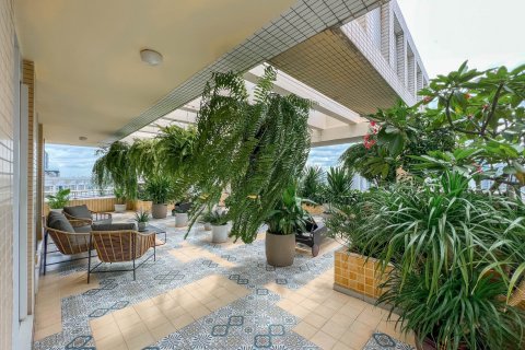 Кондоминиум с 3 спальнями в Бангкоке, Таиланд № 143475 - фото 19