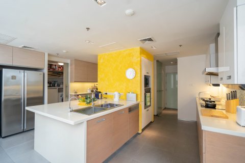 Кондоминиум с 3 спальнями в Бангкоке, Таиланд № 143475 - фото 14