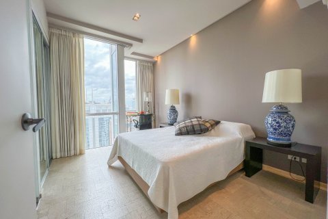 Кондоминиум с 3 спальнями в Бангкоке, Таиланд № 143475 - фото 10