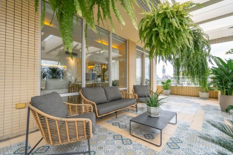 Кондоминиум с 3 спальнями в Бангкоке, Таиланд № 143475 - фото 22