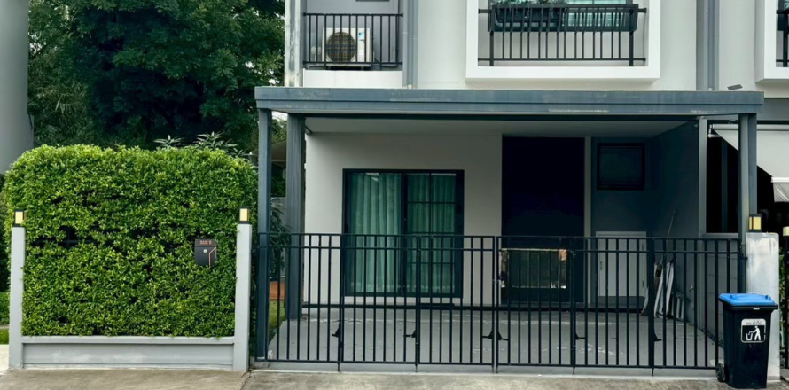 Townhouse in Bang Kaeo, Thailand 3 bedrooms № 161626