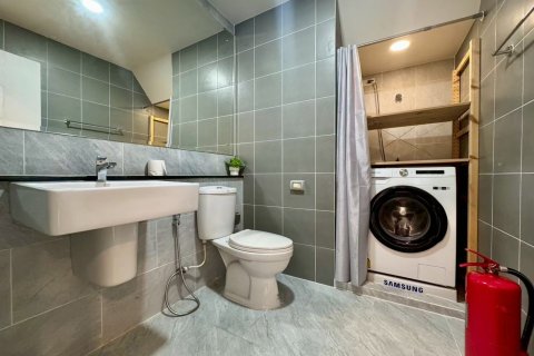 Townhouse in Bang Kaeo, Thailand 3 bedrooms № 161626 - photo 15