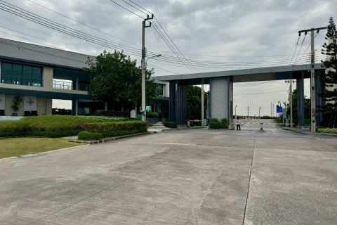 Townhouse in Bang Kaeo, Thailand 3 bedrooms № 161626 - photo 28