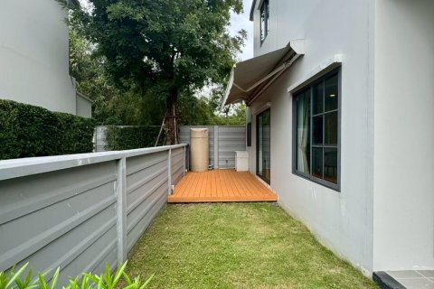 Townhouse in Bang Kaeo, Thailand 3 bedrooms № 161626 - photo 19