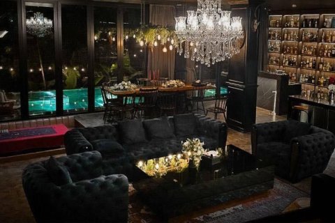 Villa in Bang Phlat, Bangkok, Thailand 4 bedrooms № 161628