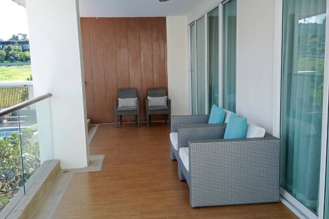 Condo in Krabi, Thailand, 2 bedrooms  № 161630 - photo 1