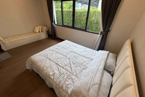 House in Bang Kaeo, Thailand 4 bedrooms № 144918 - photo 29