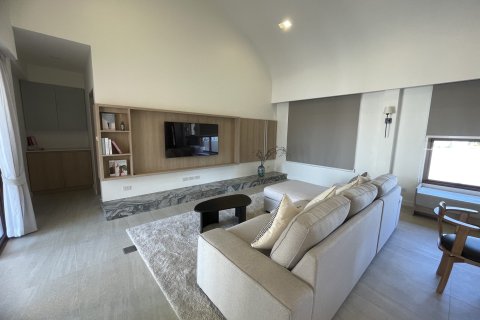 Villa in Hua Hin, Thailand 4 bedrooms № 169905 - photo 4