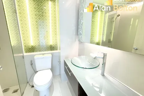 Condominio de 2 dormitorios en Jomtien Beach, Pattaya, Tailandia № 211222 - foto 4