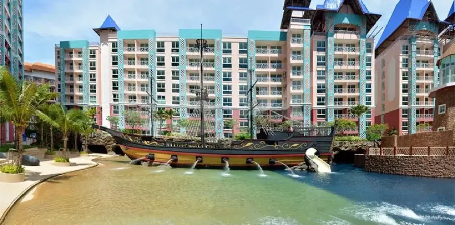 Condominio de 2 dormitorios en Jomtien Beach, Pattaya, Tailandia № 211222
