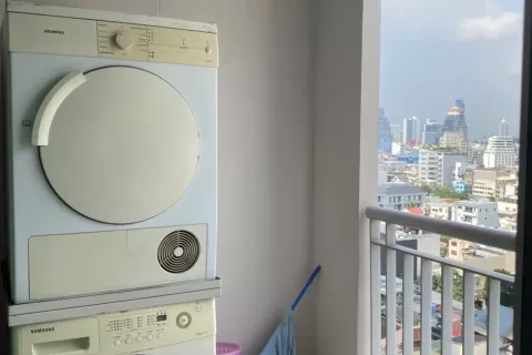 Студия в кондо в Банг Раке, Бангкок, Таиланд № 139787 - фото 3