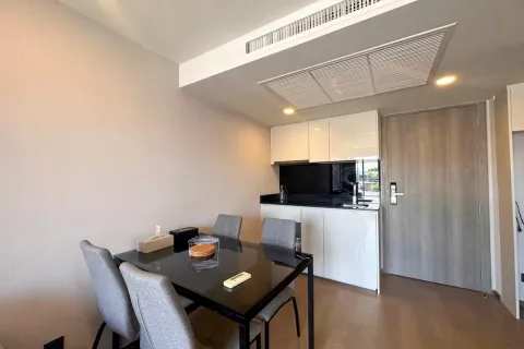 Кондоминиум с 2 спальнями в Патхум Ване, Бангкок, Таиланд № 139790 - фото 4