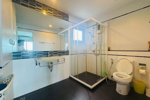 Appartement à Pattaya, Thaïlande 2 chambres № 233867 - photo 6