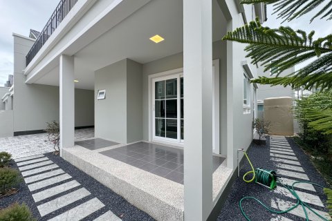 House in Pa Klok, Thailand 4 bedrooms № 154930 - photo 10