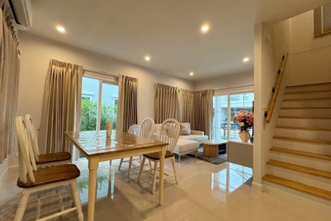 House in Pa Klok, Thailand 4 bedrooms № 154930 - photo 17