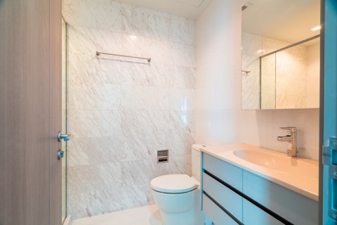 Condo in Watthana, Bangkok, Thailand, 2 bedrooms  № 154929 - photo 17