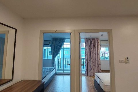 Кондоминиум с 2 спальнями в Бангкапи, Бангкок, Таиланд № 145371 - фото 4